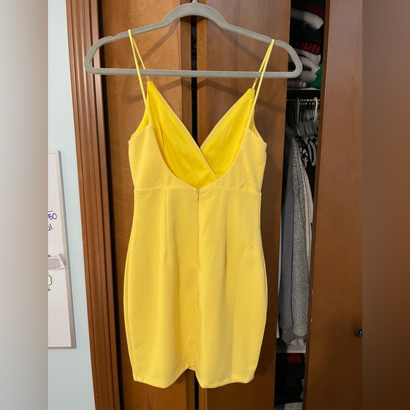 Hello Molly yellow mini dress small NWT - Picture 5 of 6